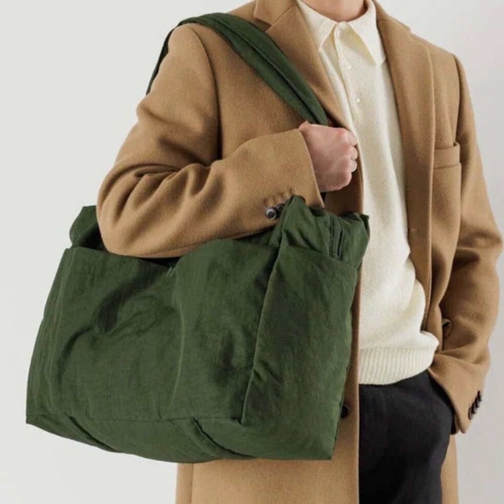 BAGGU Bay Laurel Cloud Carry-on